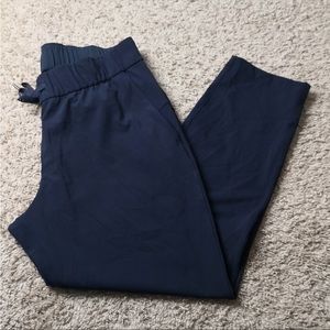Lululemon Stretch Pant size 10, navy